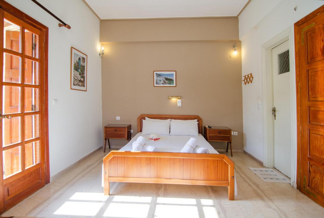 איוס חורה Almira Inn מראה חיצוני תמונה