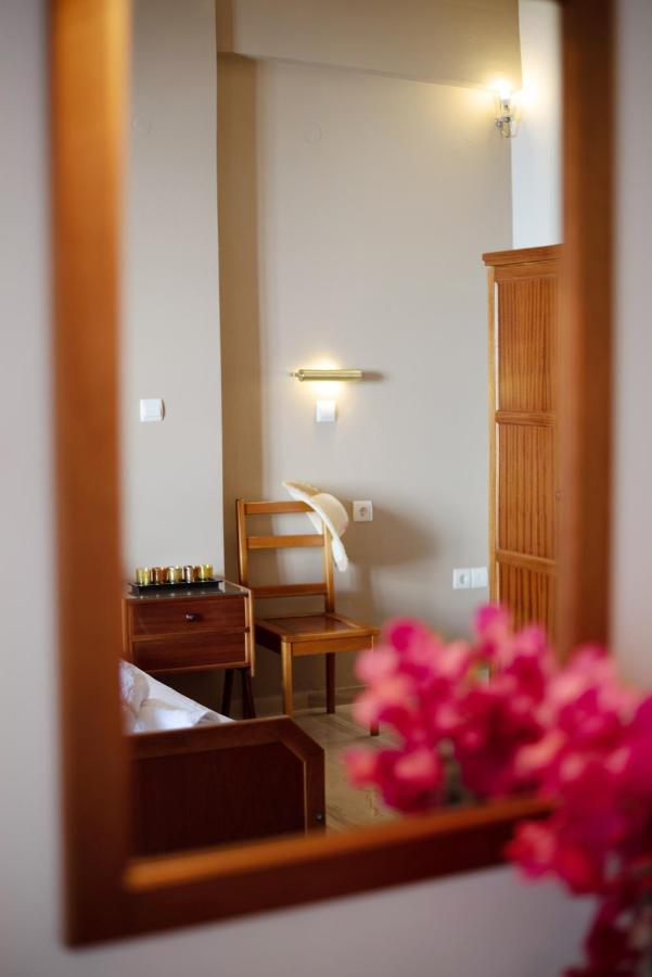 איוס חורה Almira Inn מראה חיצוני תמונה